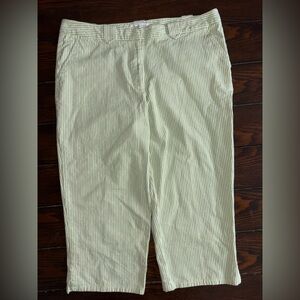 Villager Green Gingham Plaid Seersucker Capri